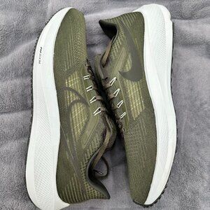 Nike Air Zoom Pegasus 39 running shoe, men's size 14, cargo khaki/sequoia